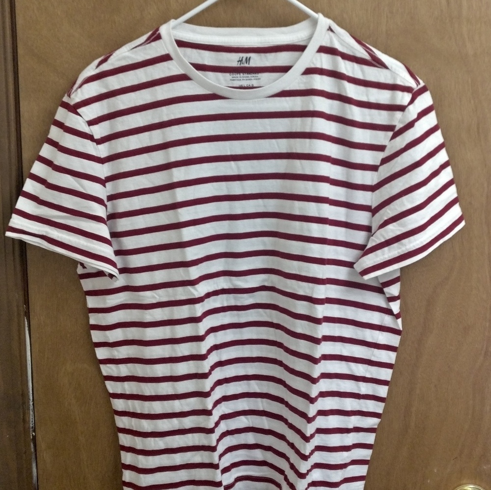 H&M Red and white striped T-shirt